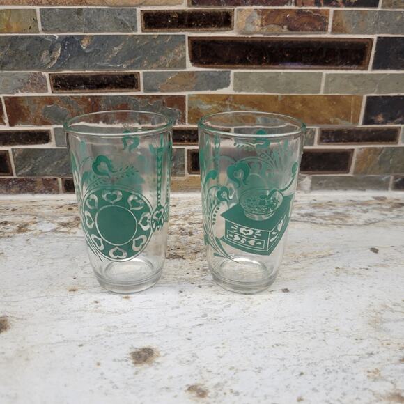 2 Vintage Kraft Swanky Swig Juice Glasses, Green Kitchen Design - Picture 1 of 4